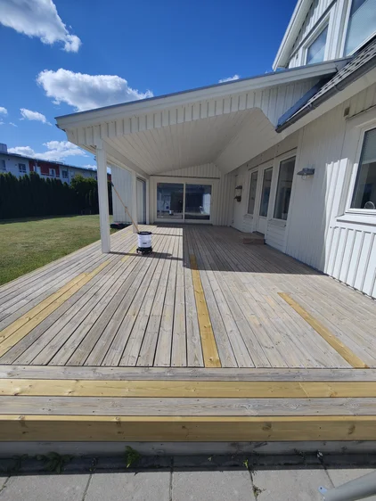 Professional garage cleaning service