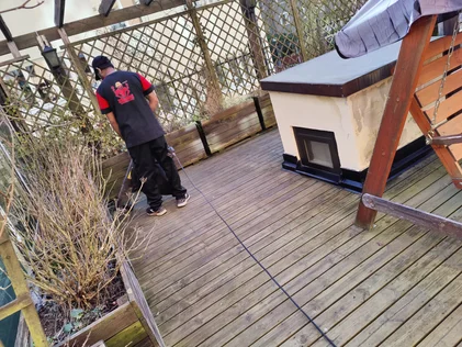 Professional garage cleaning service