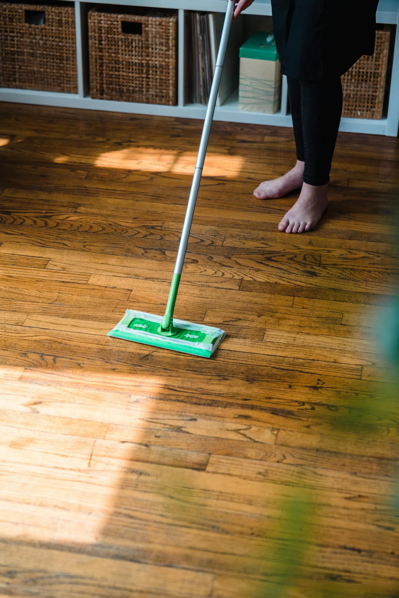 Floor cleaning and maintenance service