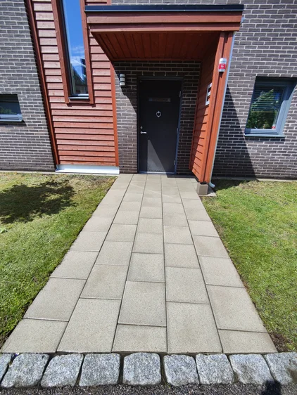 Professional garage cleaning service