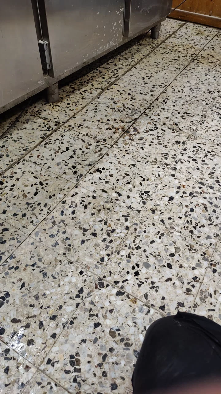 Floor cleaning and maintenance service
