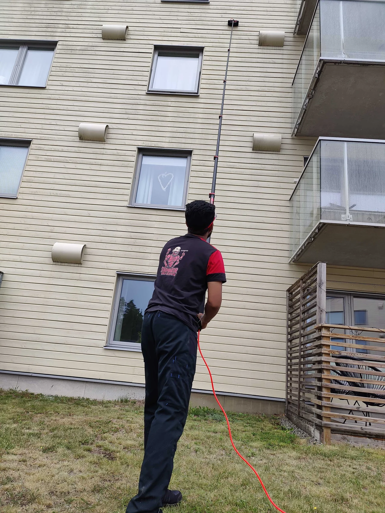 Professional facade cleaning service