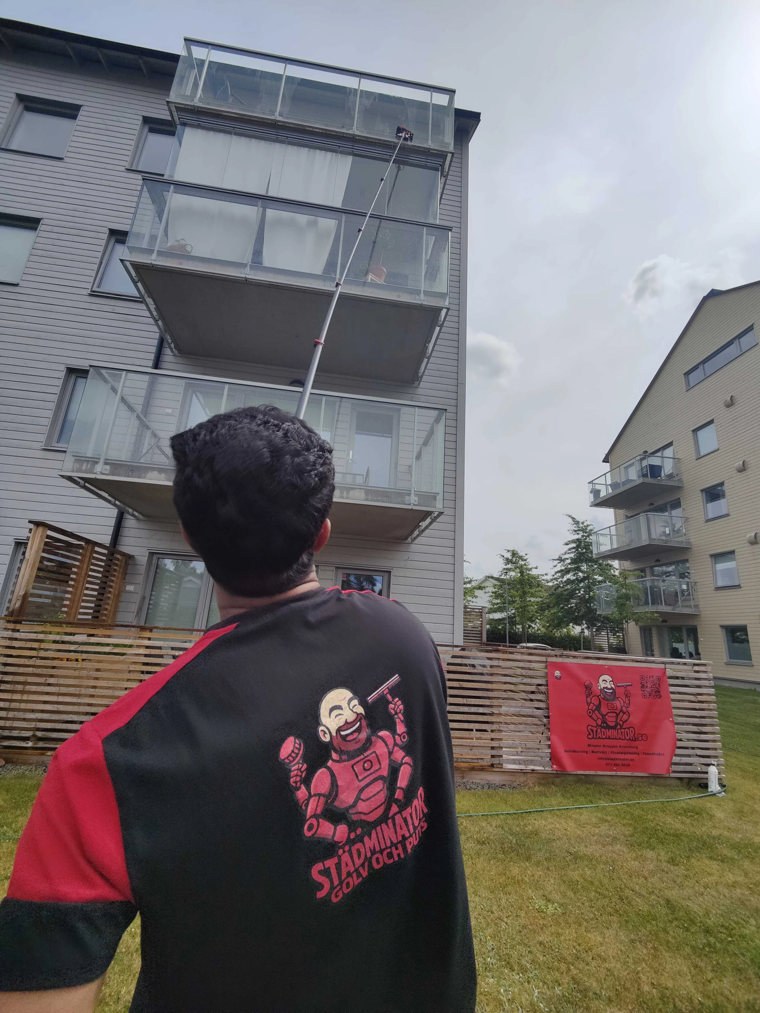 Professional facade cleaning service
