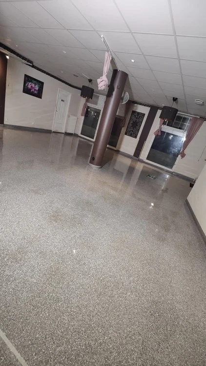 Floor cleaning and maintenance service