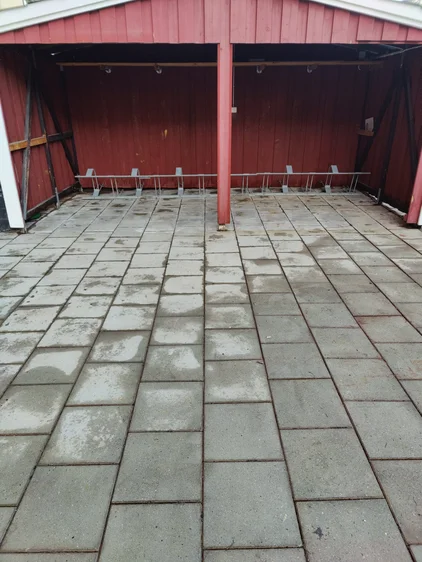 Professional garage cleaning service